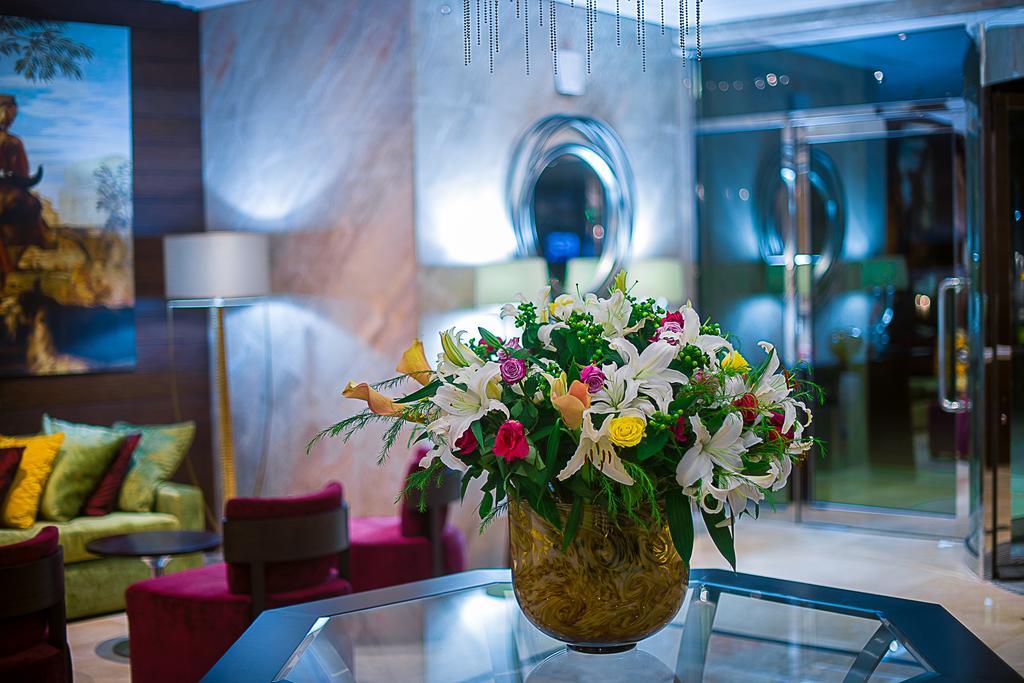 The George Hotel لاغوس المظهر الخارجي الصورة