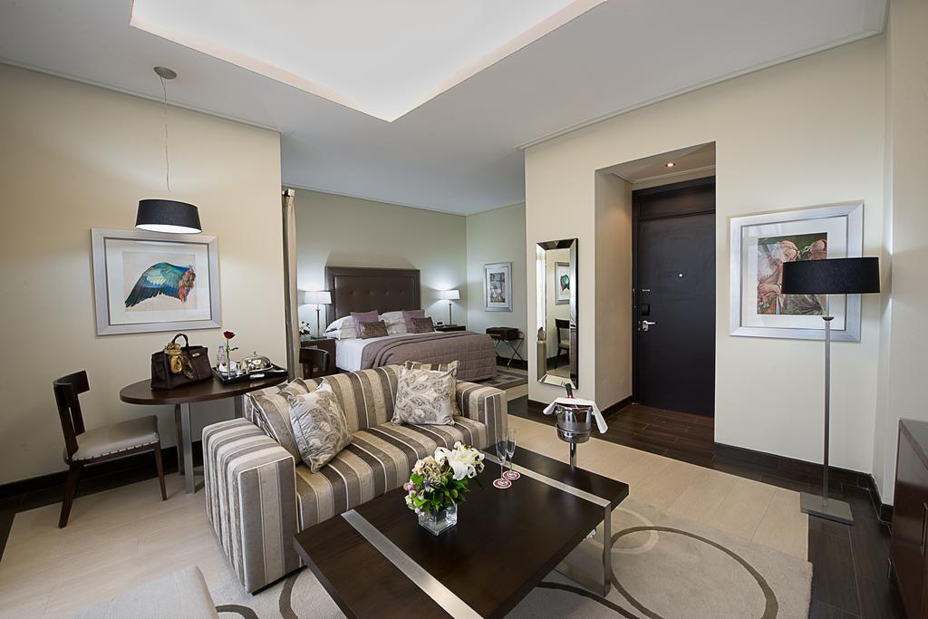 The George Hotel لاغوس المظهر الخارجي الصورة